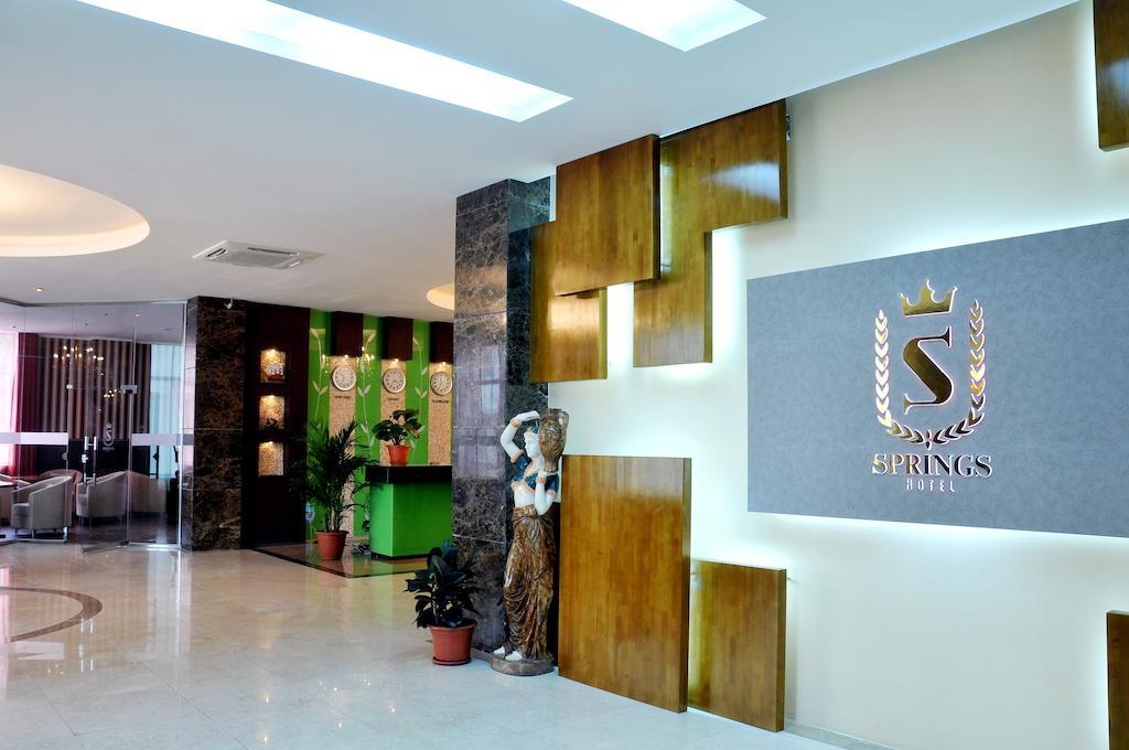Springs Hotel Улан-Батор Екстер'єр фото
