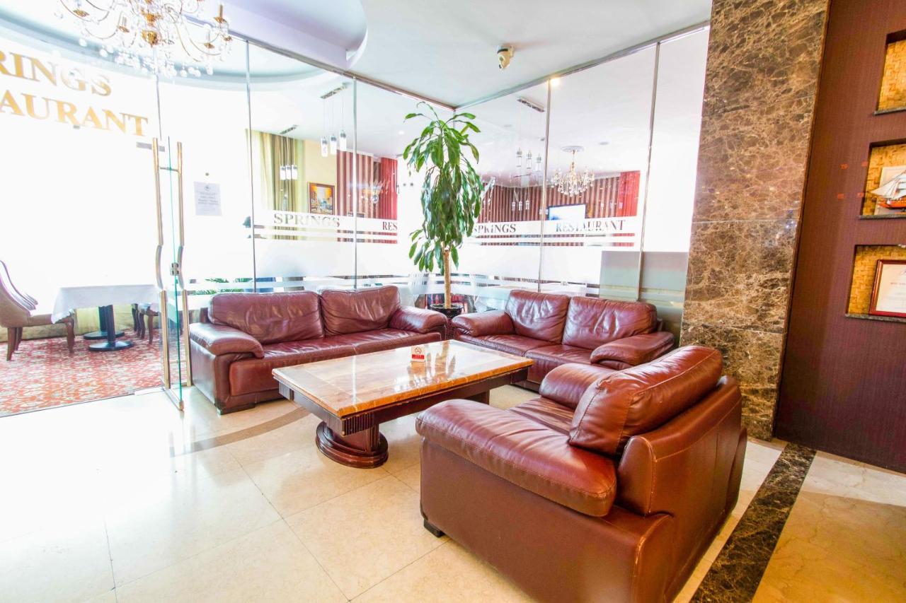 Springs Hotel Улан-Батор Екстер'єр фото